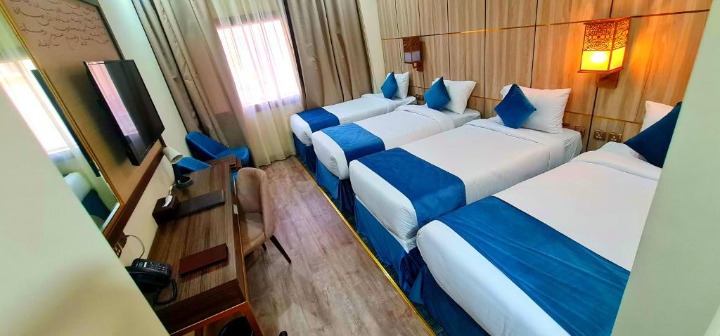 Chambre quadruple - Ebaa